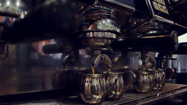 gif-coffee-coffee-machine