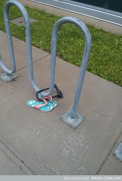 lock-sandals