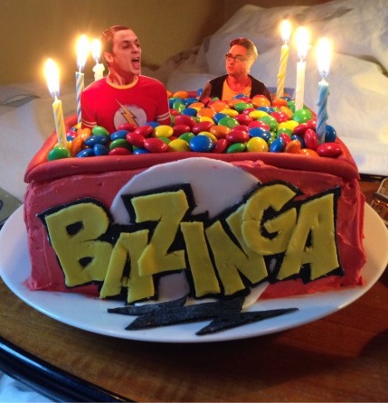 funny-picture-awesome-big-bang-theory-cake
