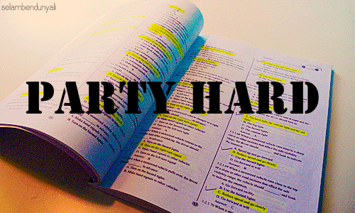 funny-gif-party-hard-student