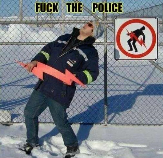 funny-picture-fuck-da-police-sign
