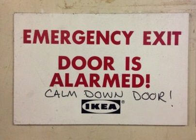 funny-picture-door-alarmed-calm-down