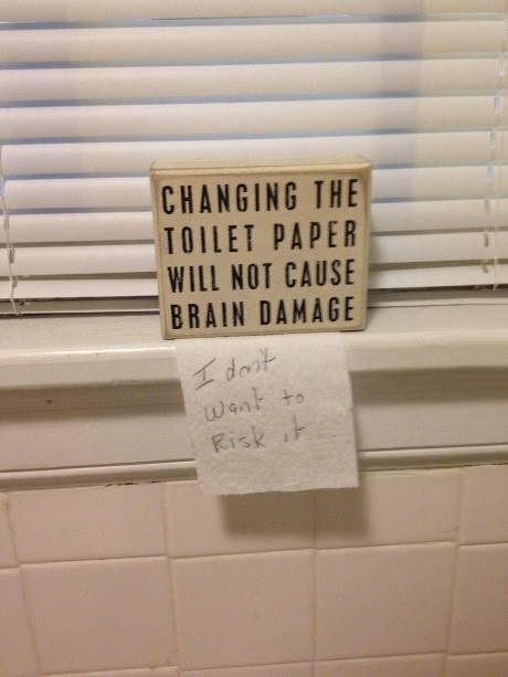 funny-picture-toilet-paper