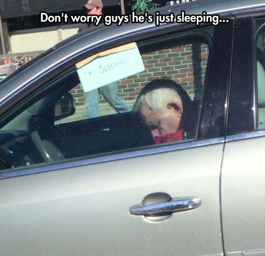 funny-picture-car-sleeping-old-man-note