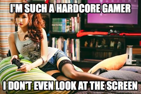 funny-picture-gamer-girl