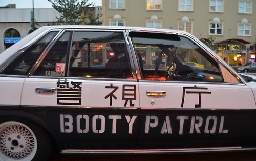 funny-booty-patrol-police-car