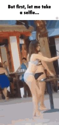 funny-gif-selfie-girl-too-much