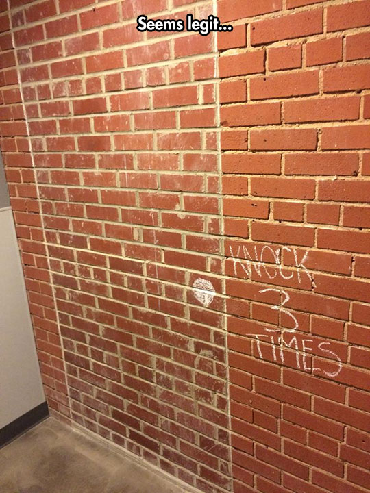 funny-door-brick-wall-chalk