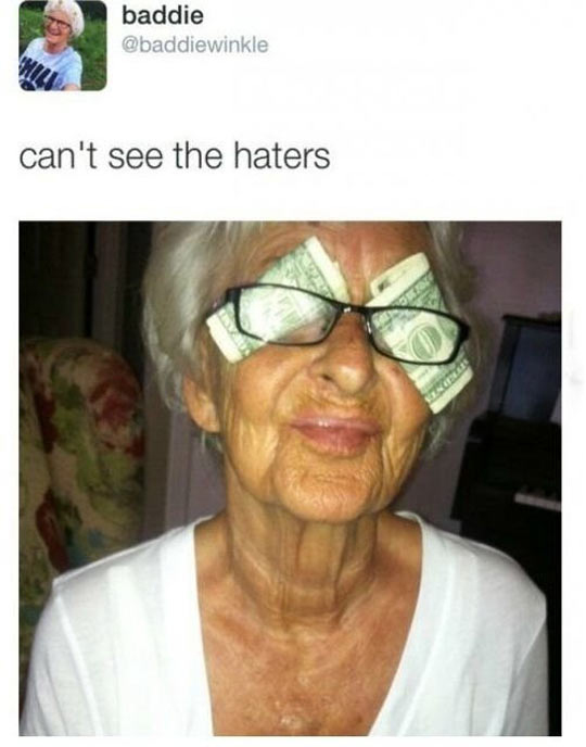 funny-old-woman-glasses-money
