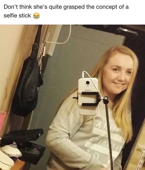 funny-selfie-stick-mirror