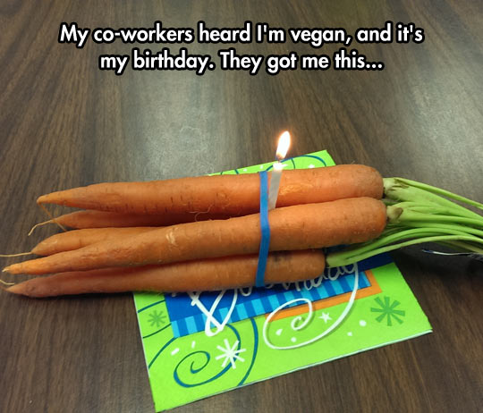funny-carrot-candle-birthday-vegan