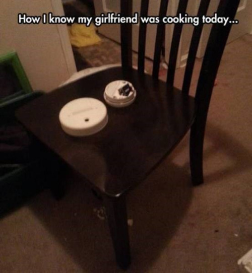 smoke-detector-girlfriend-cooking