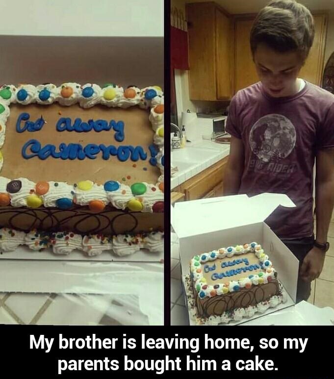 brother-parents-trolling-cake