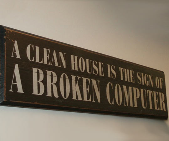 cool-clean-house-sign-computer