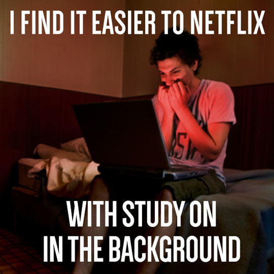 cool-student-bed-PC-Netflix-college