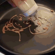 funny-gif-Frozen-pancakes-girl-surprised