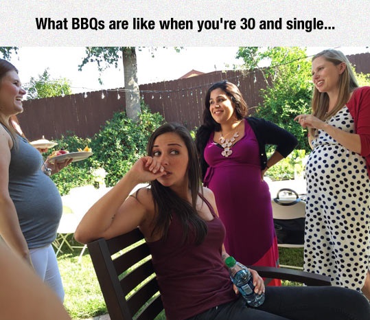 funny-BBQ-girl-pregnant-friends