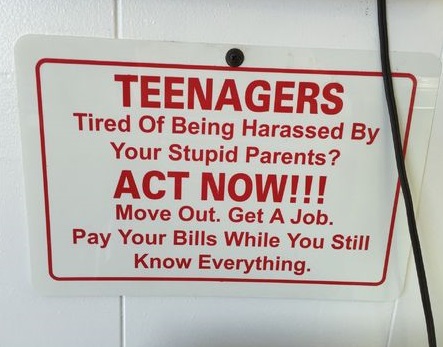 teenagers-sign-parents-job
