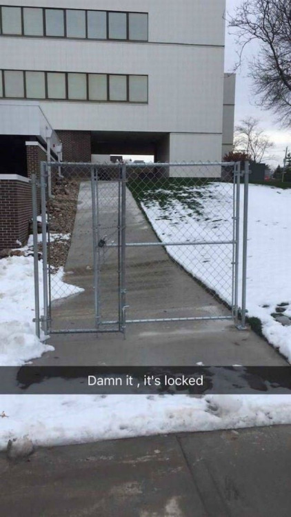 fence-locked-sign